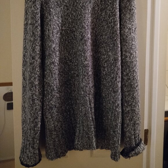 LADIES KNIT PULLOVER SWEATER - Picture 3 of 7